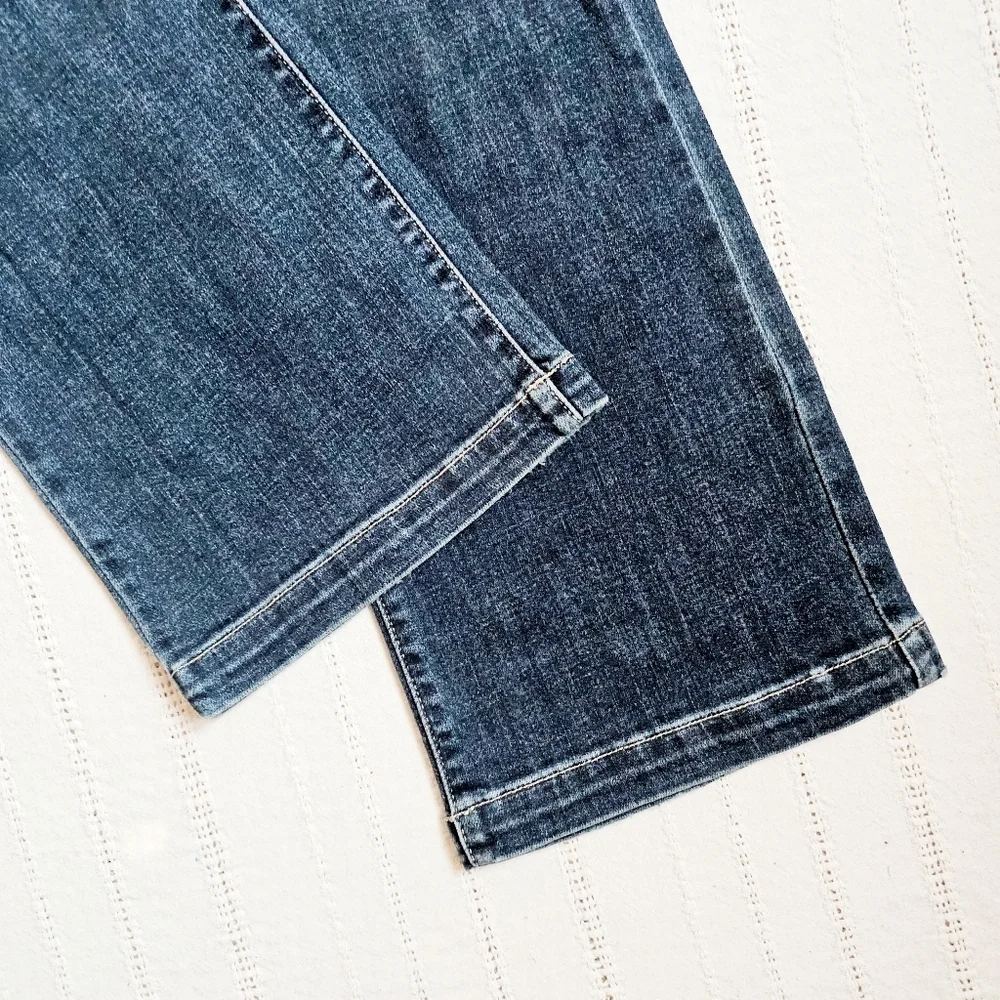 Judy Blue Mid Rise Dark Wash Hand Sand Distressed Bootcut Denim Jeans 13/31 NEW - Picture 16 of 16